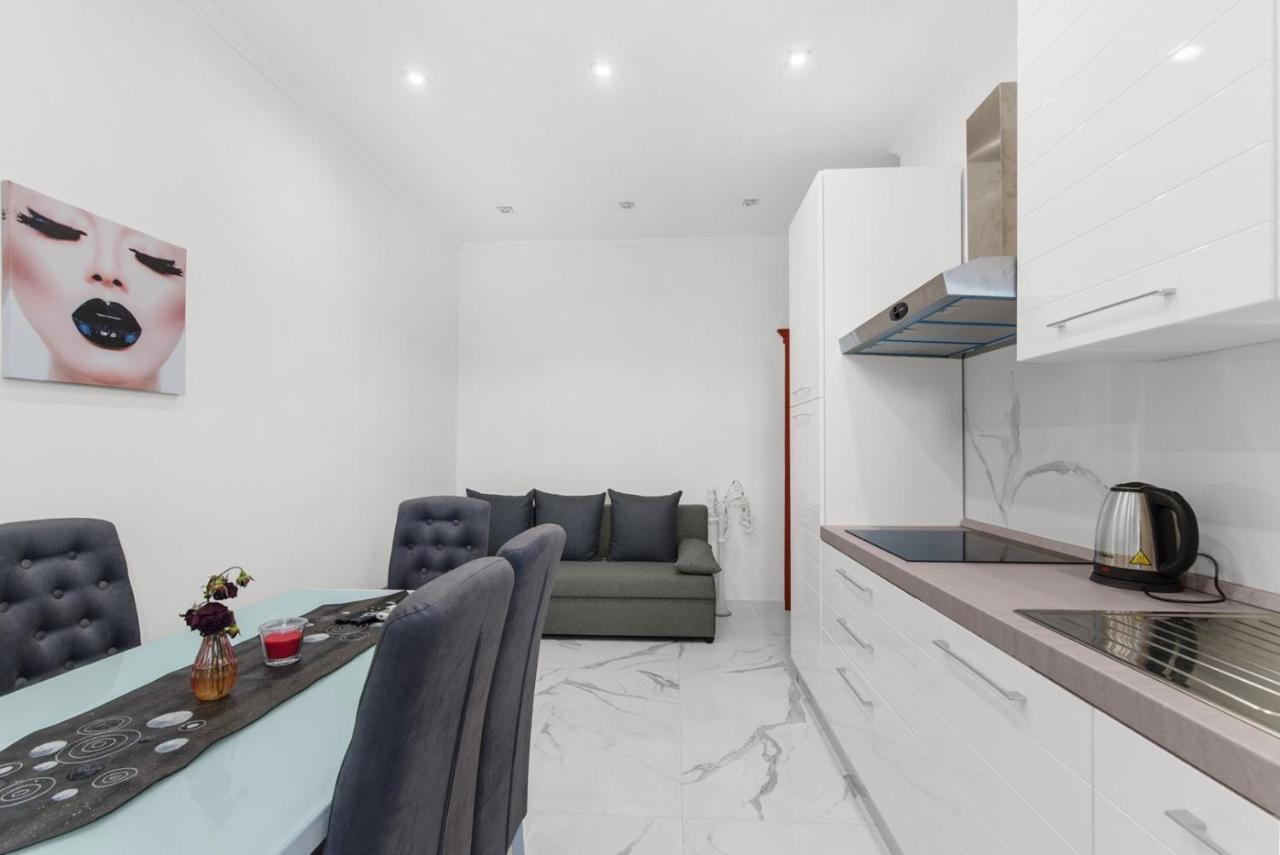 Apartment Joakim Platz Poreč